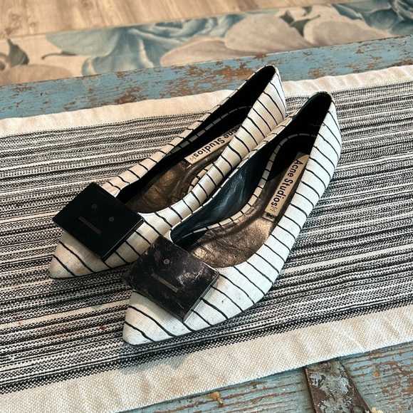 Acne Studio White & Black striped Cloth Flats with black accent w/ face 41/10.5 - Picture 1 of 6